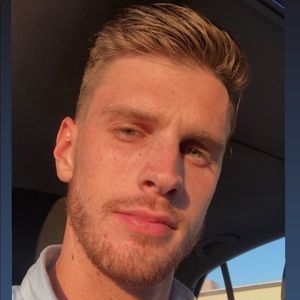 Meet your Posher, Chase